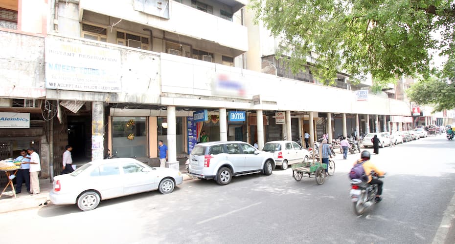 TG Stays Karol Bagh Asaf Ali Road, New Delhi 3
